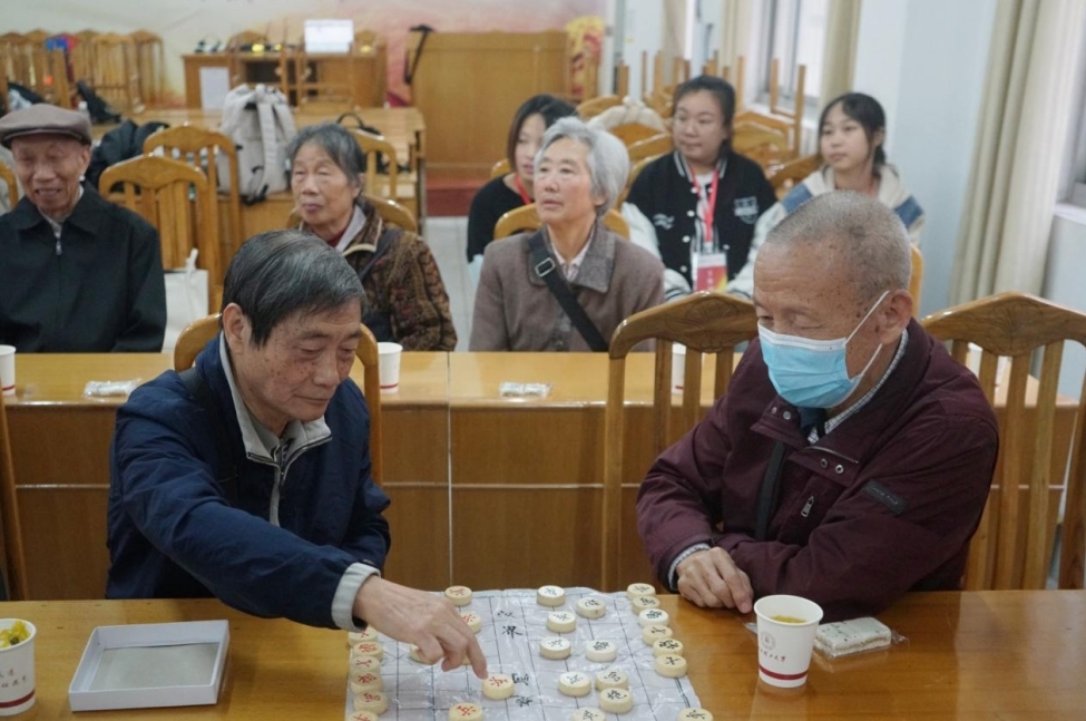 体育博彩
:情系重阳 暖心关怀 体育博彩
:情系重阳 暖心关怀
